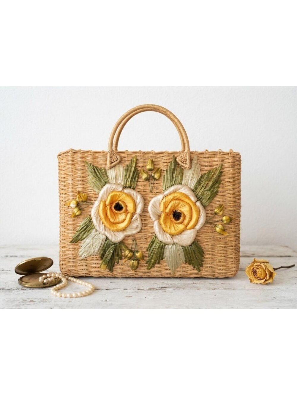 Cabana Vintage Woven Straw Floral Appliqué Handbag